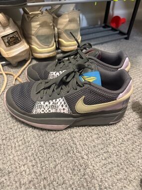 Nike Kids Ja 1 Basketball Sneaker